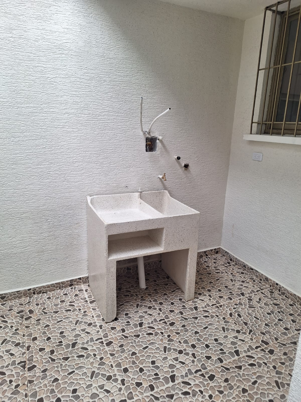305071920260225043828 VENDO CASA EN BARRIO VALHER DOSQUEBRADAS
