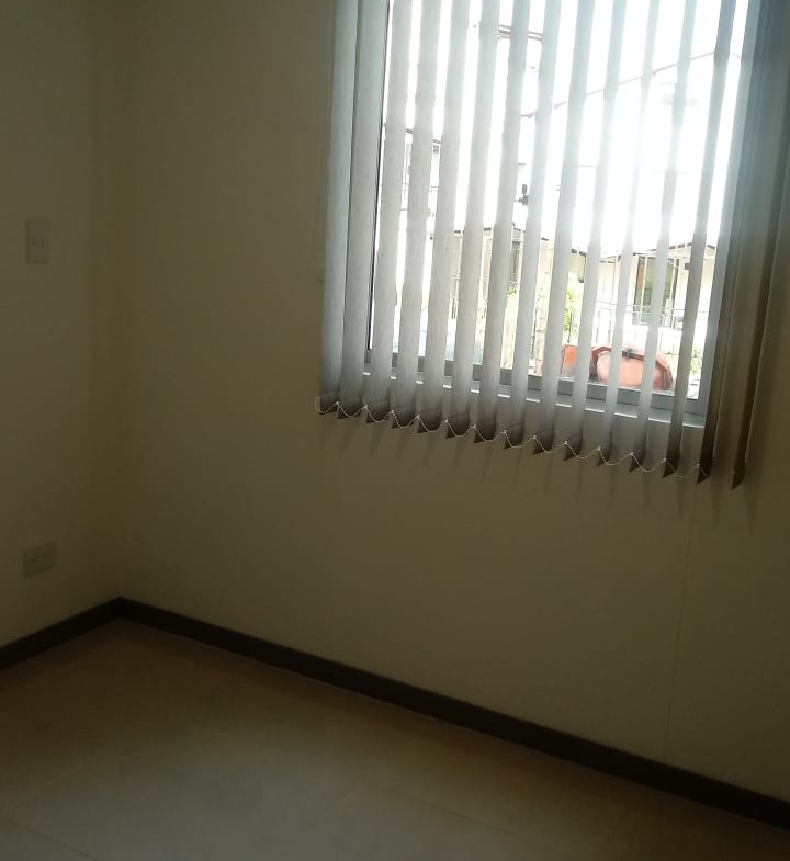 VENDO APARTAMENTO SECTOR UNICENTRO PEREIRA