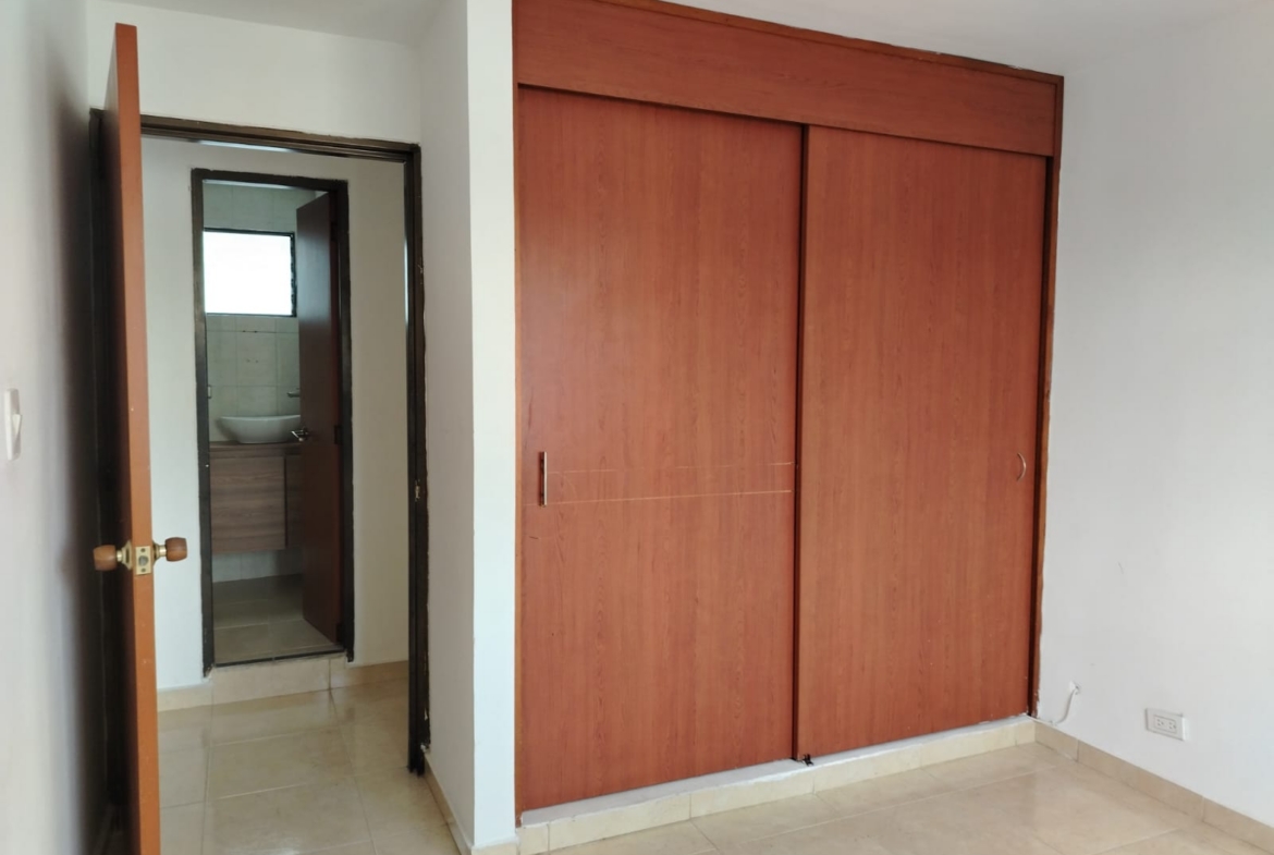 VENDO APARTAMENTO EN MILAN CONJ RES. DOSQUEBRADAS