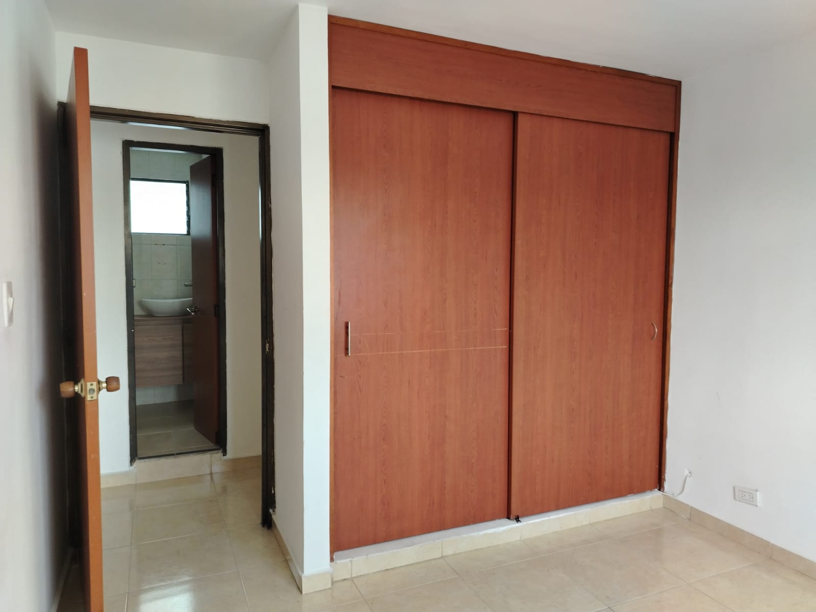 VENDO APARTAMENTO EN MILAN CONJ RES. DOSQUEBRADAS