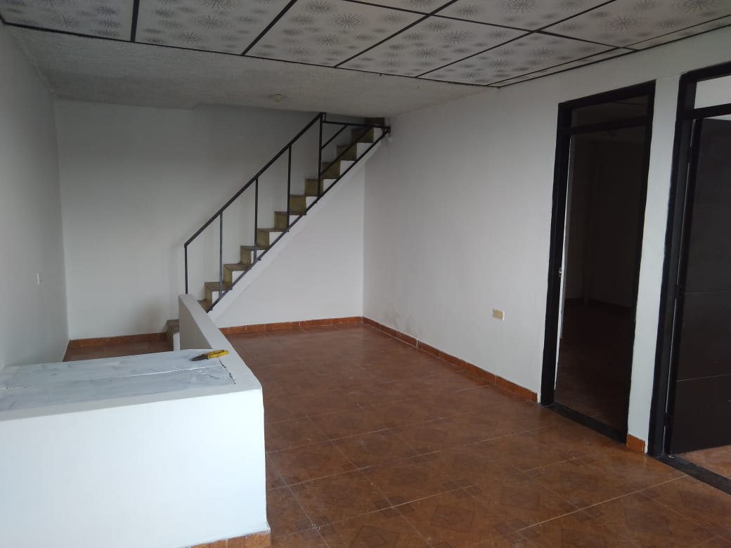 VENDO CASA EN DOSQUEBRADAS
