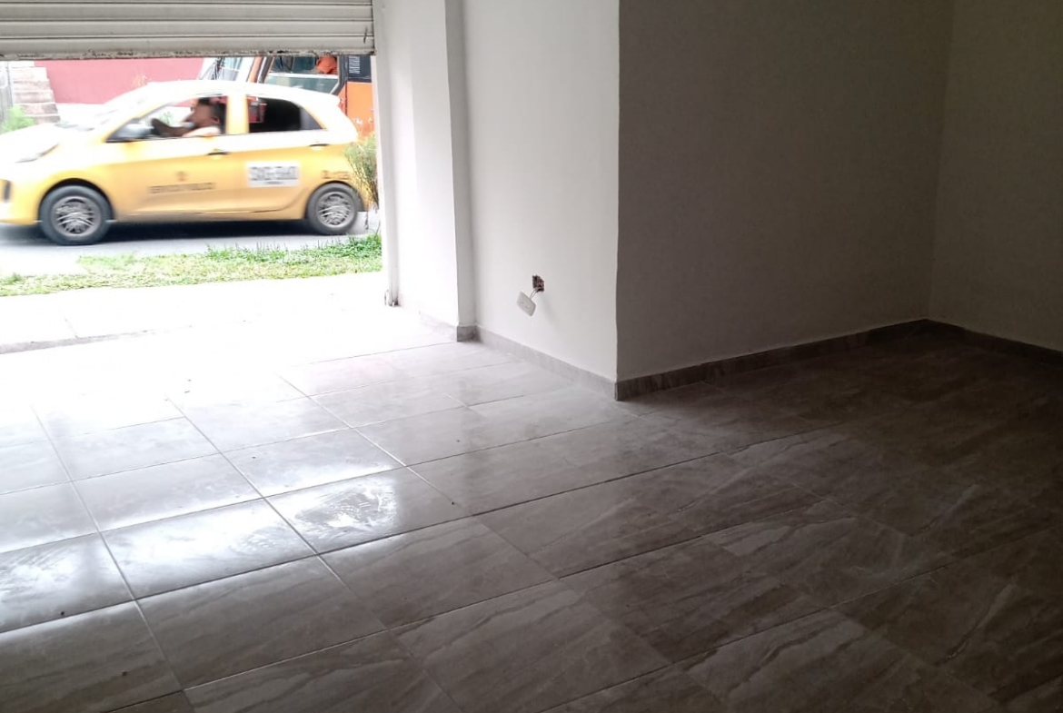 VENDO CASA CON LOCALES CERCA AL CENTRO EN PEREIRA