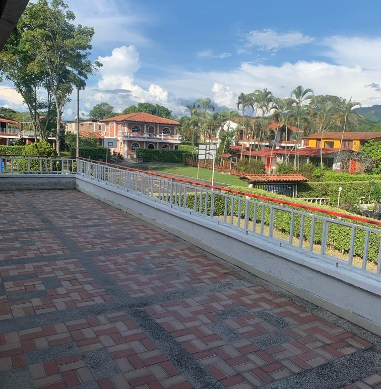 VENTA DE CASA CAMPESTRE EN VITERBO