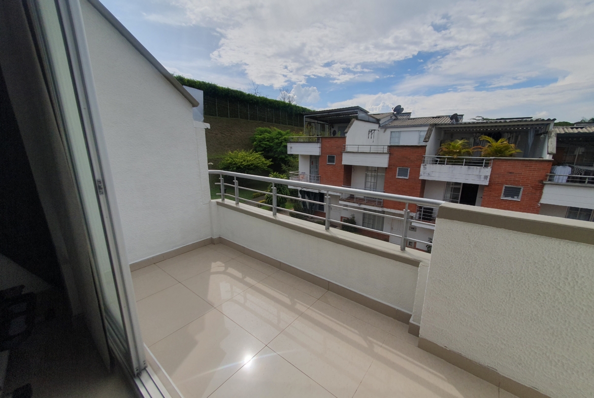 EN VENTA CASA AV SUR SECTOR PUEBLITO CAFETERO