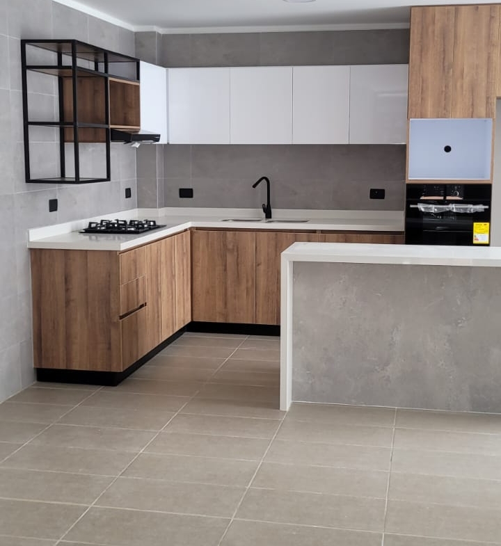 VENDO CASA EN CERRITOS PARA ESTRENAR