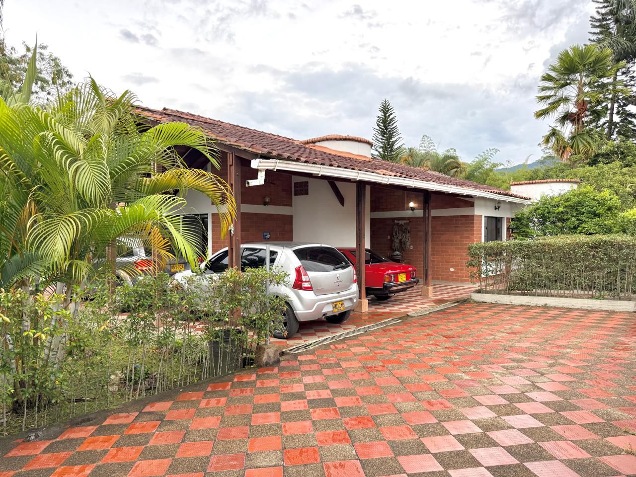 VENDO CASA CAMPESTRE EN COMBIA