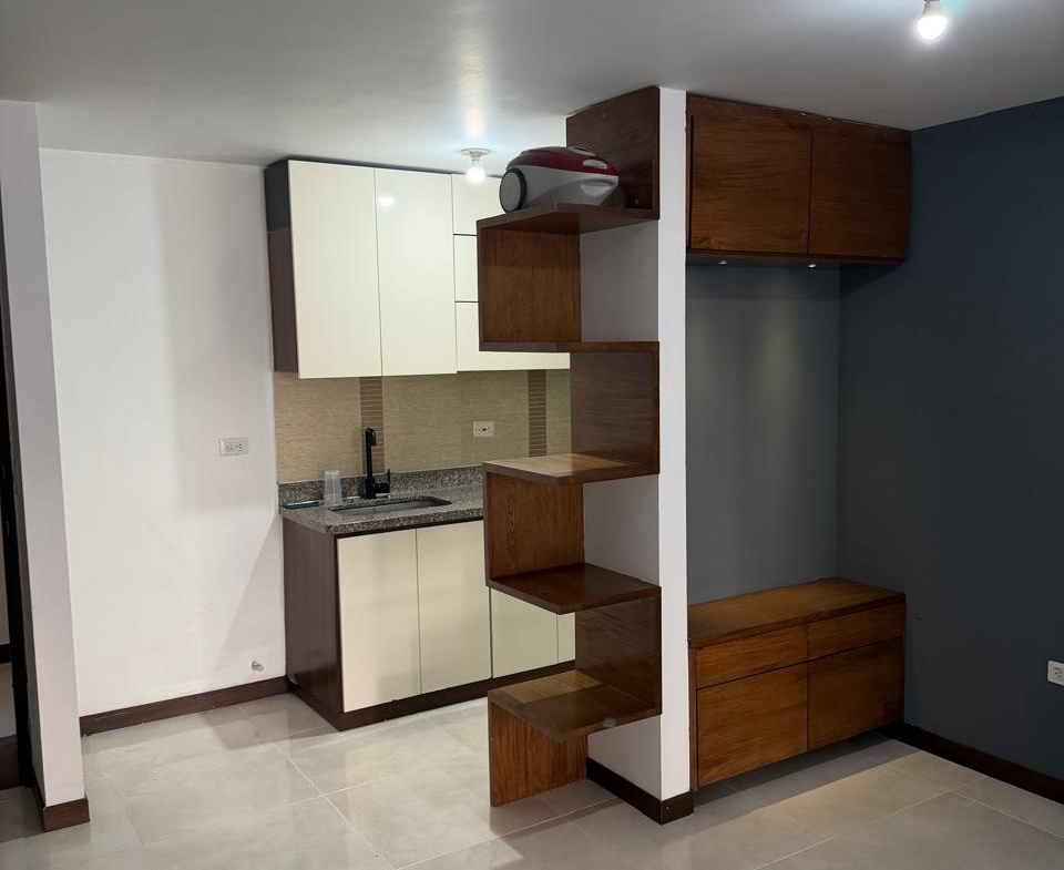 SE VENDE APARTAMENTO AV SUR, CORALES 3 ALCOBAS