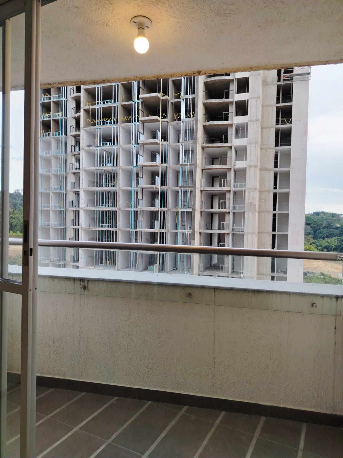 VENDO APARTAMENTO EN BARRIO ALAMOS PEREIRA