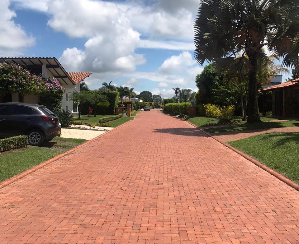 VENDE CASA CAMPESTRE SECTOR CERRITOS