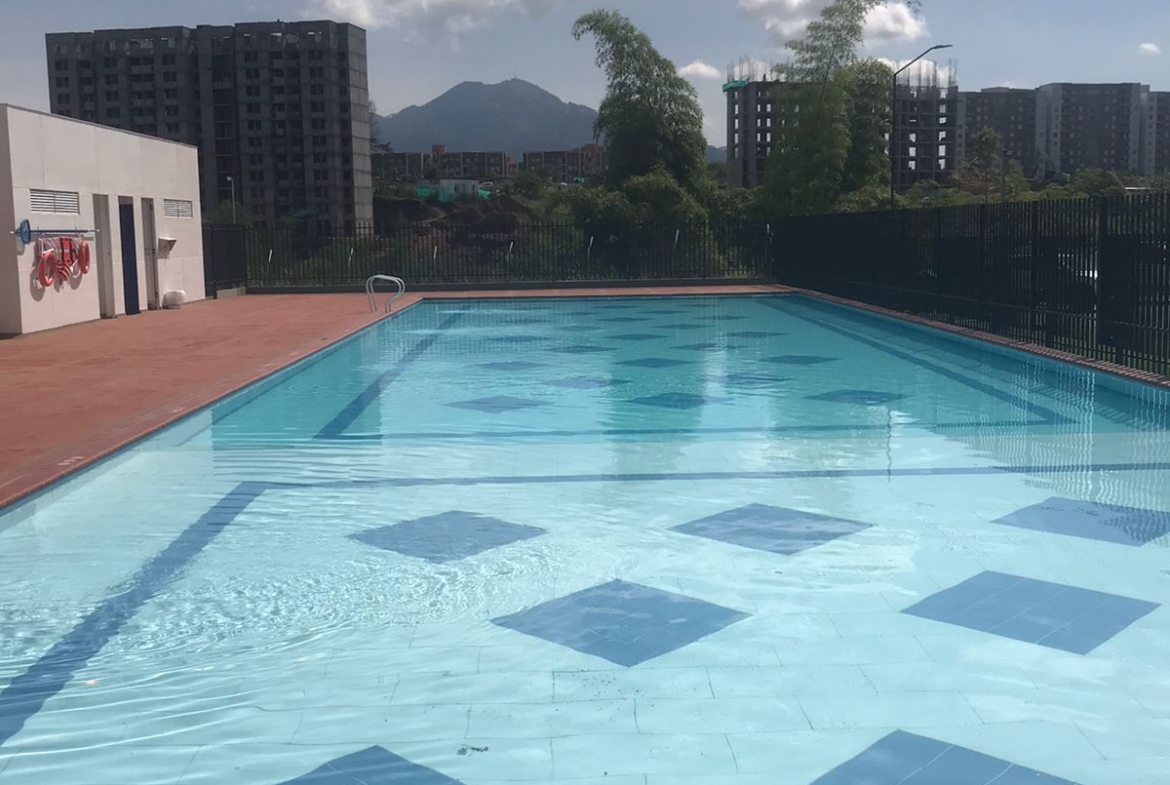 ARRIENDO APTO EN LA VIA CONDINA PALO VERDE PER