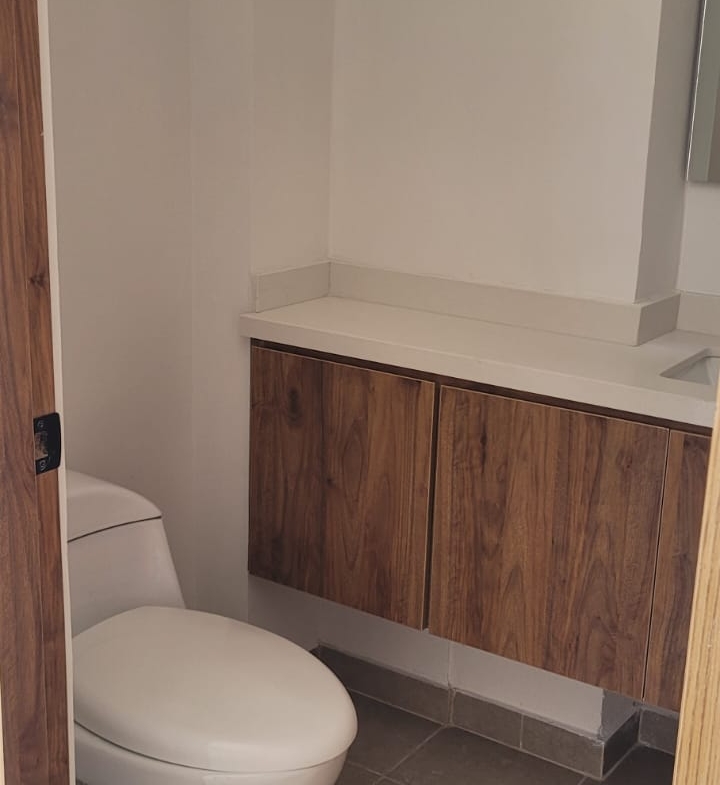 VENDO CASA EN CERRITOS PARA ESTRENAR