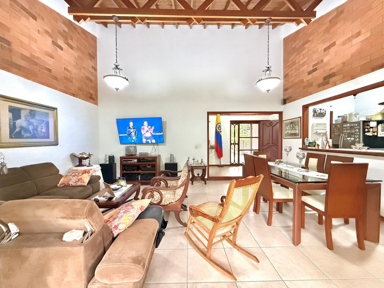VENDO CASA CAMPESTRE EN COMBIA