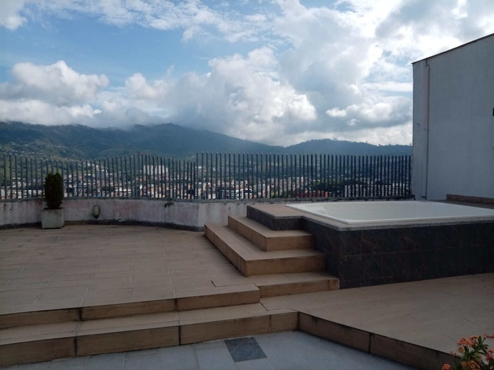 VENTA APARTAMENTO EN DOSQUEBRADAS, SECTOR MILÁN.