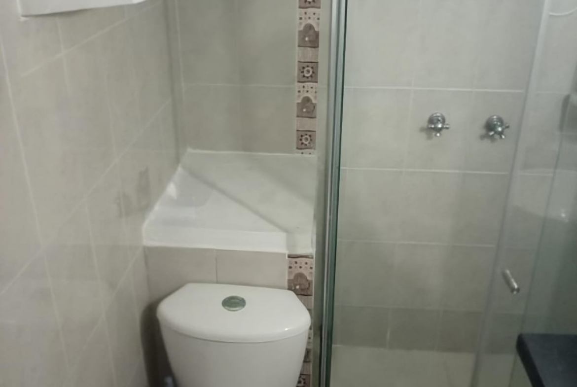 VENDO CASA DÚPLEX CON LOCAL EN SECTOR VILLA VERDE