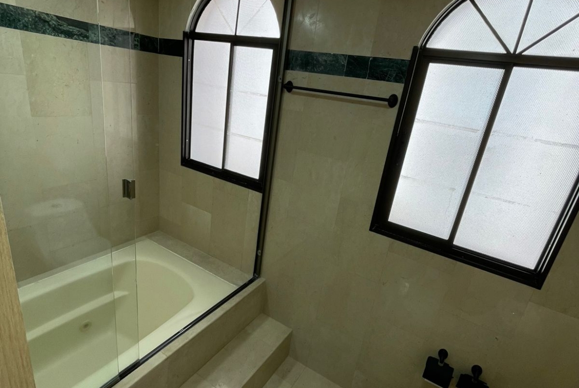 SE VENDE APARTAMENTO EN ALAMOS, PEREIRA