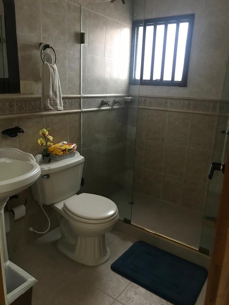 VENTA DE CASA EN PINARES