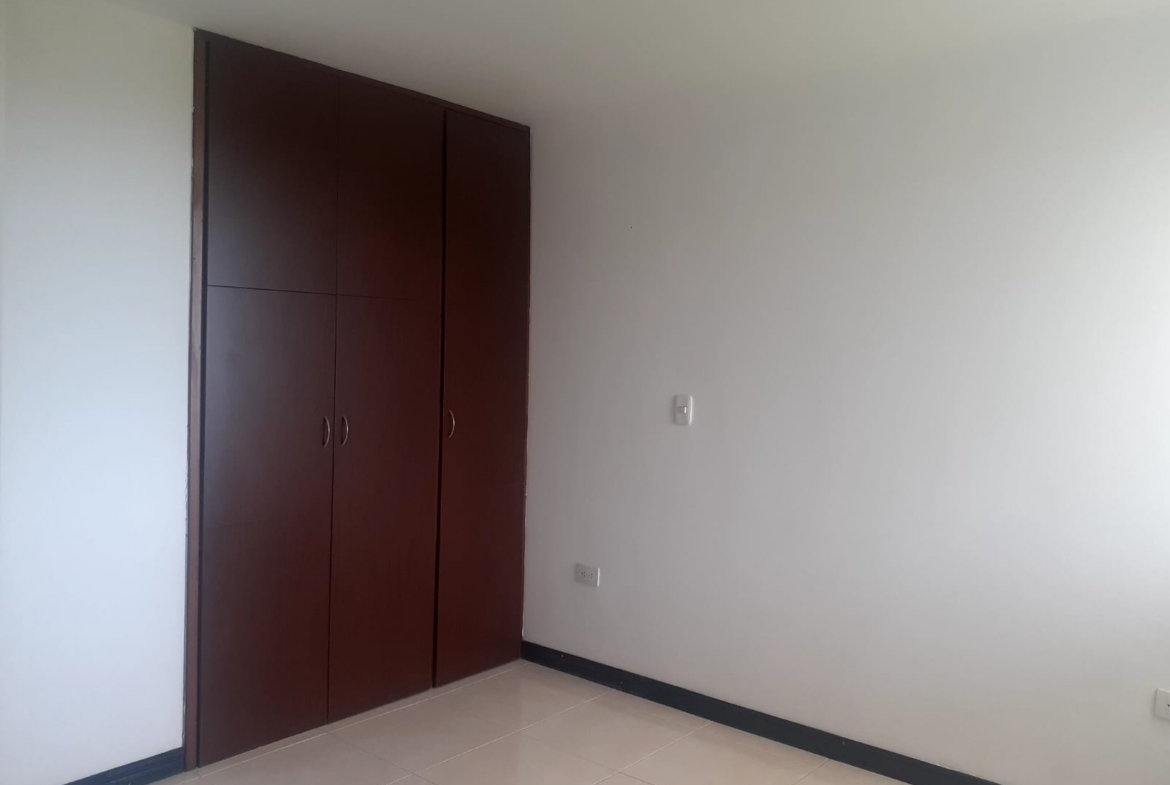 Vendo Apartamento en Portal de la 14 Pereira