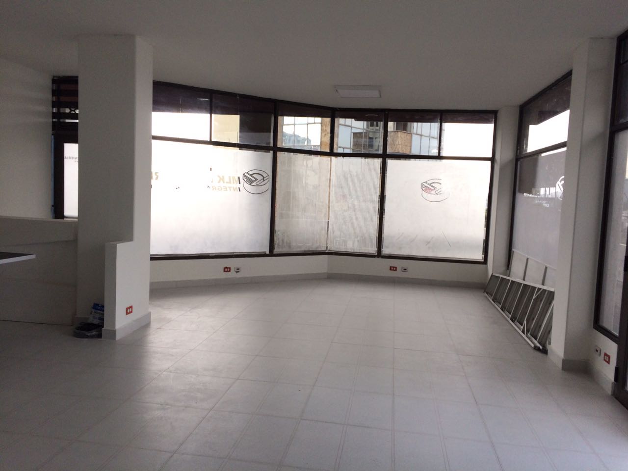 ALQUILER DE OFICINA EN PINARES