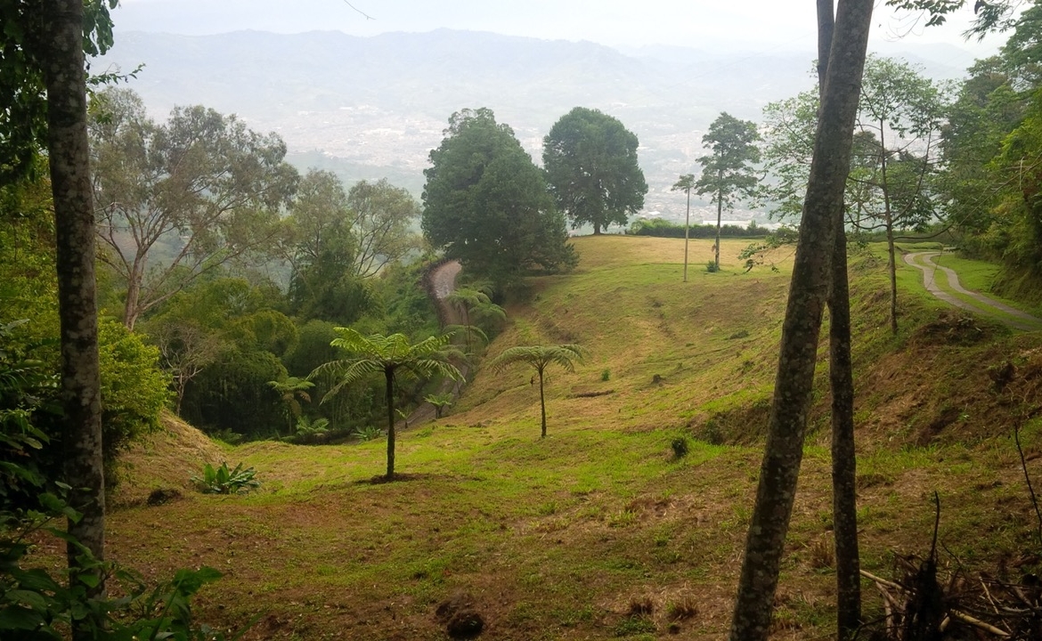 VENTA DE LOTE SECTOR EL NUDO