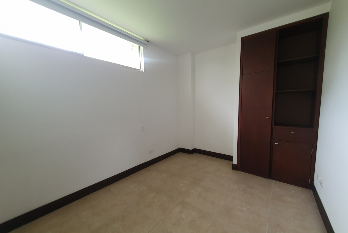 EN VENTA CASA EN PINARES CONJUNTO CERRADO