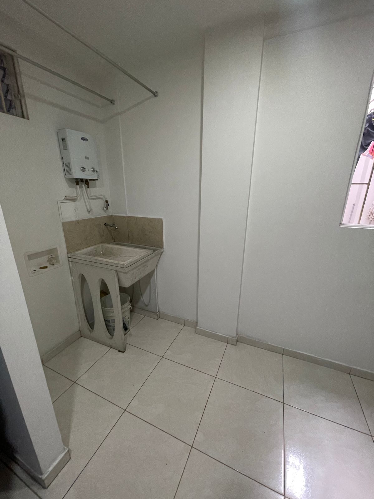 30507220250806032016 SE RENTA APARTA ESTUDIO EN PROVIDENCIA