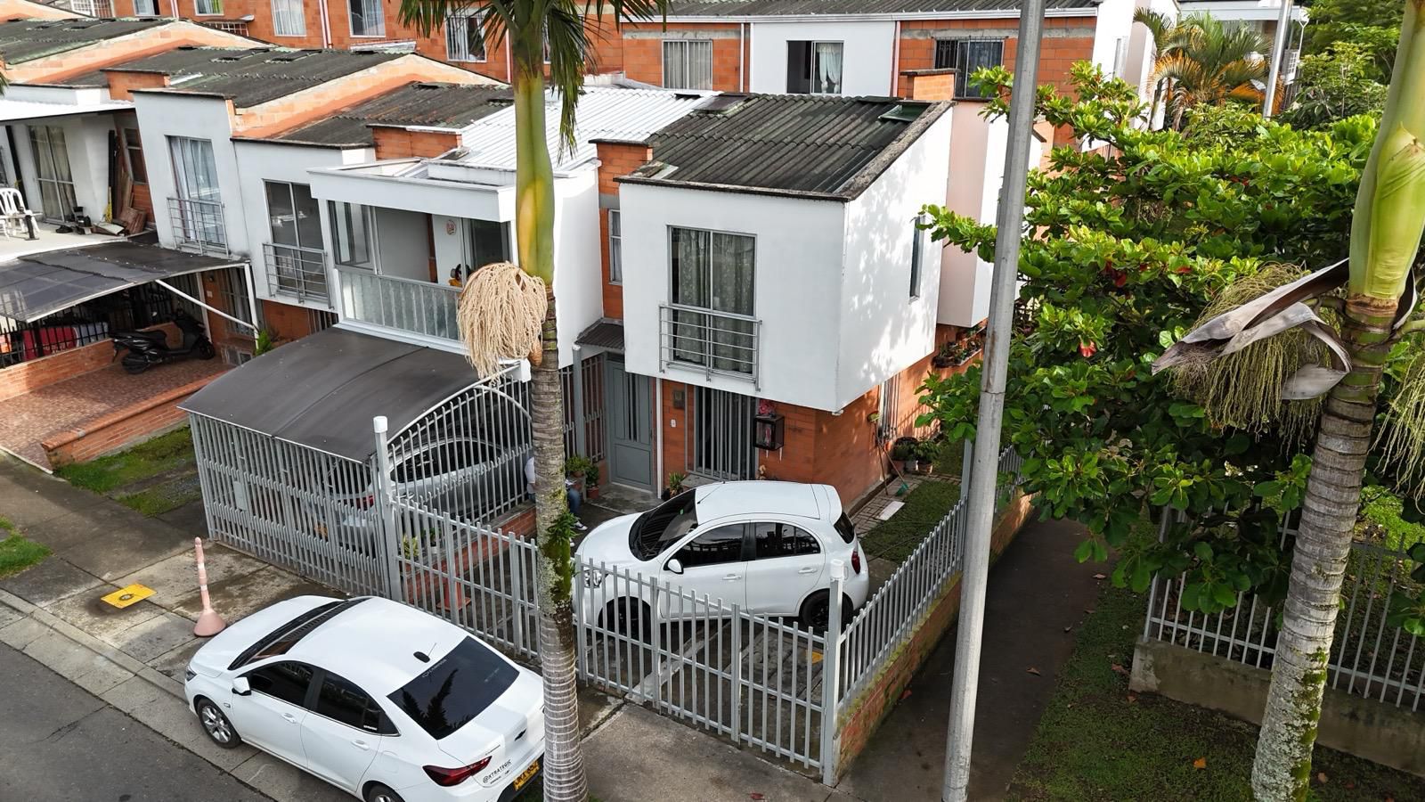 VENTA CASA DÚPLEX ESQUINERA SECTOR VILLA VERDE