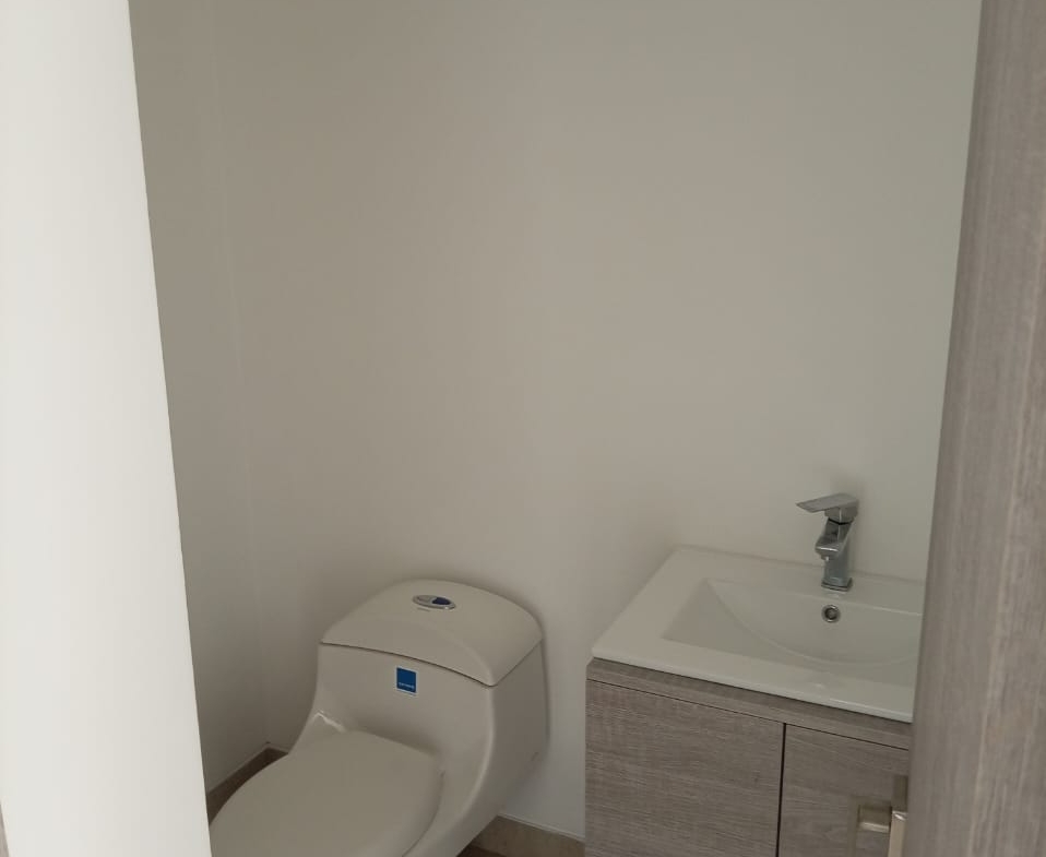 RENTO APARTAMENTO EN CONJUNTO CERRADO VÍA CERRITOS