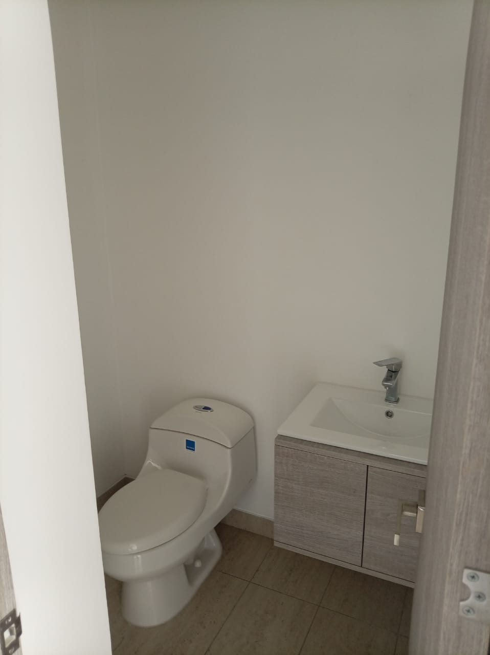 RENTO APARTAMENTO EN CONJUNTO CERRADO VÍA CERRITOS