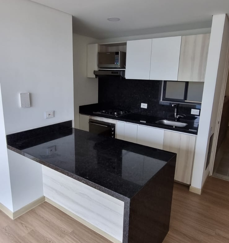 VENDO APARTAMENTO UBICACIÓN ESTRATÉGICA AVENIDA SUR EN PEREIRA