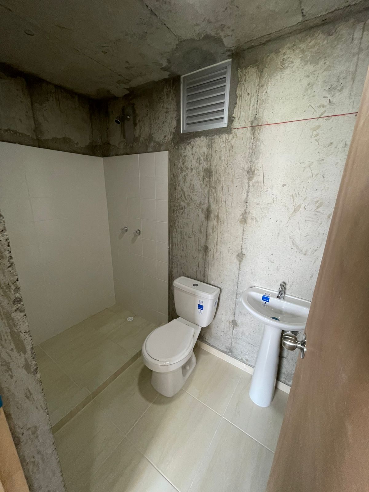 SE VENDE APARTAMENTO EN DOSQUEBRADAS