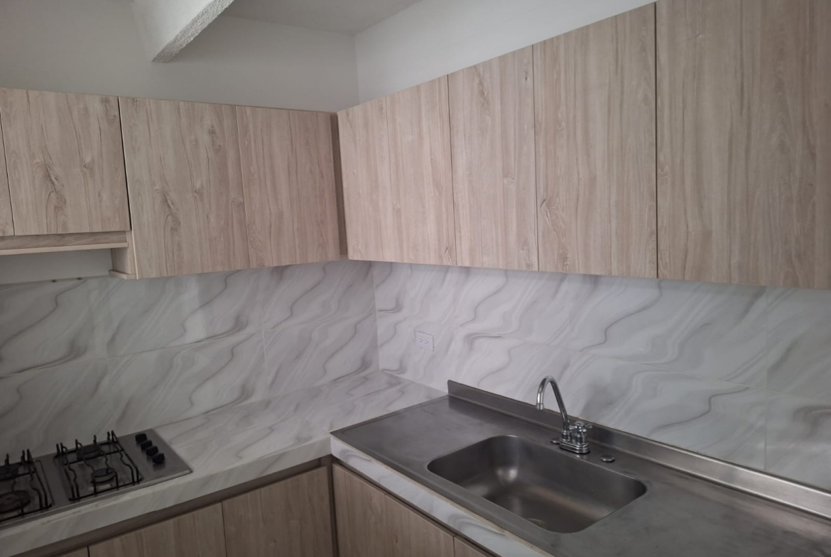 VENDO CASA EN BARRIO VALHER DOSQUEBRADAS