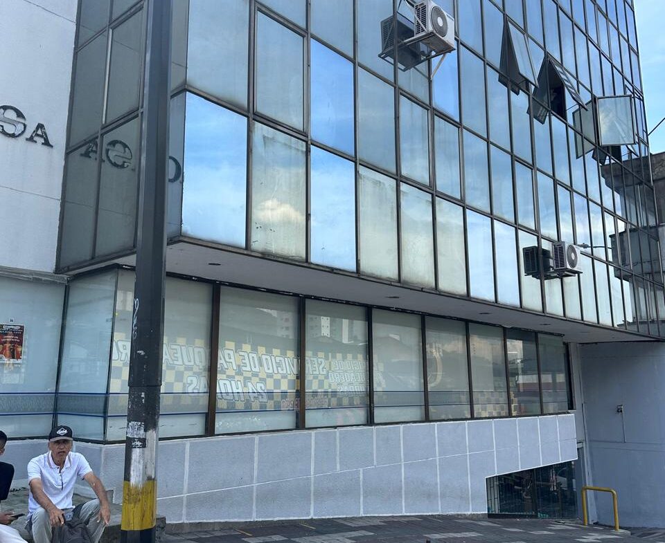 VENTA DE EDIFICIO PARA OFICINAS EN EL CENTRO DE PEREIRA