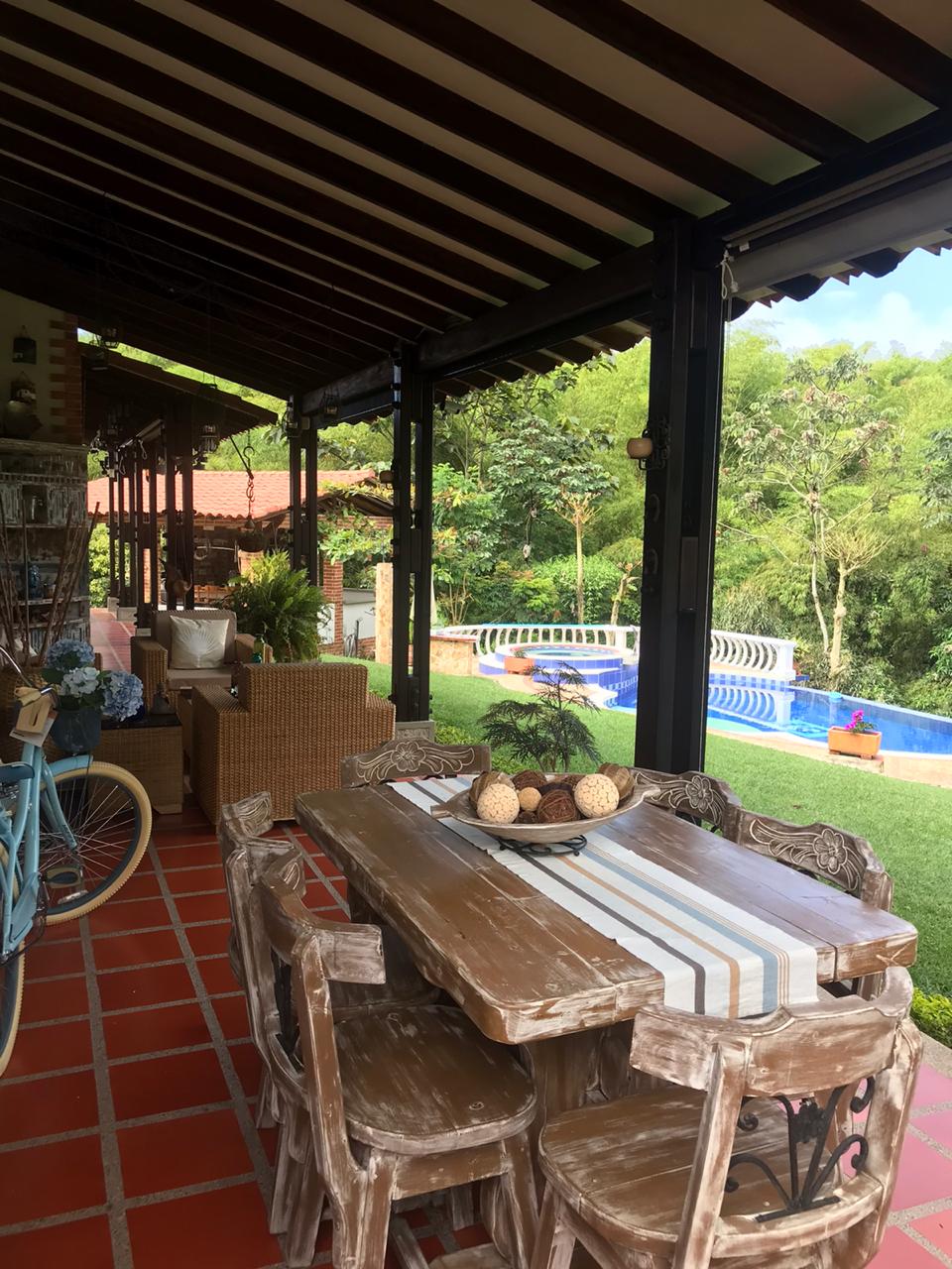 VENDE CASA CAMPESTRE SECTOR CERRITOS