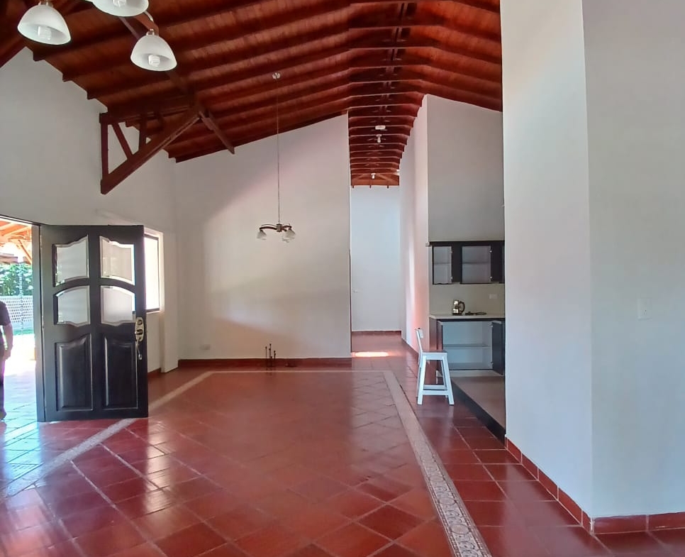 VENDO CASA CAMPESTRE VIA CERRITOS LA VIRGINIA