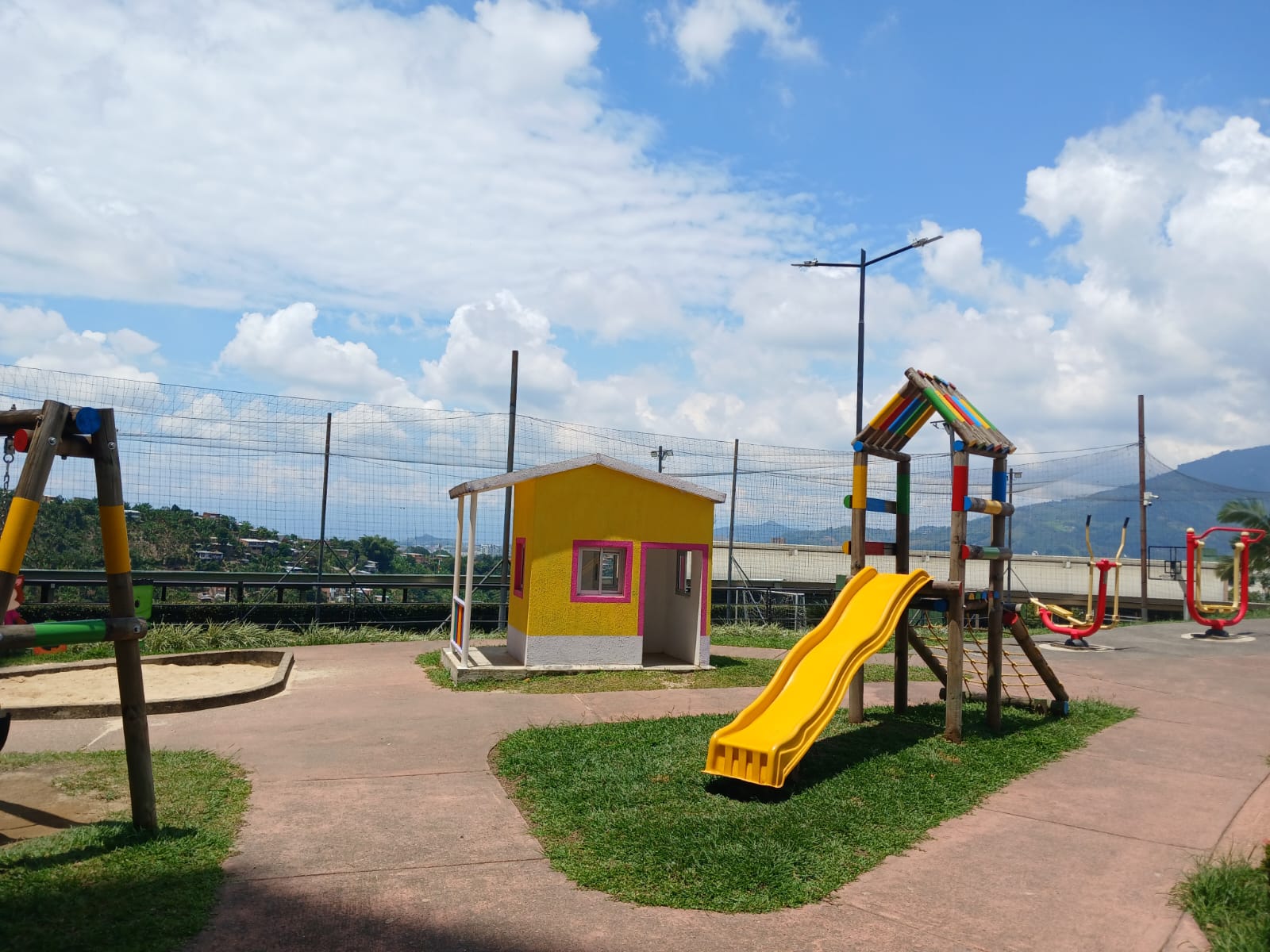 VENDO APARTAMENTO EN ALAMOS PEREIRA