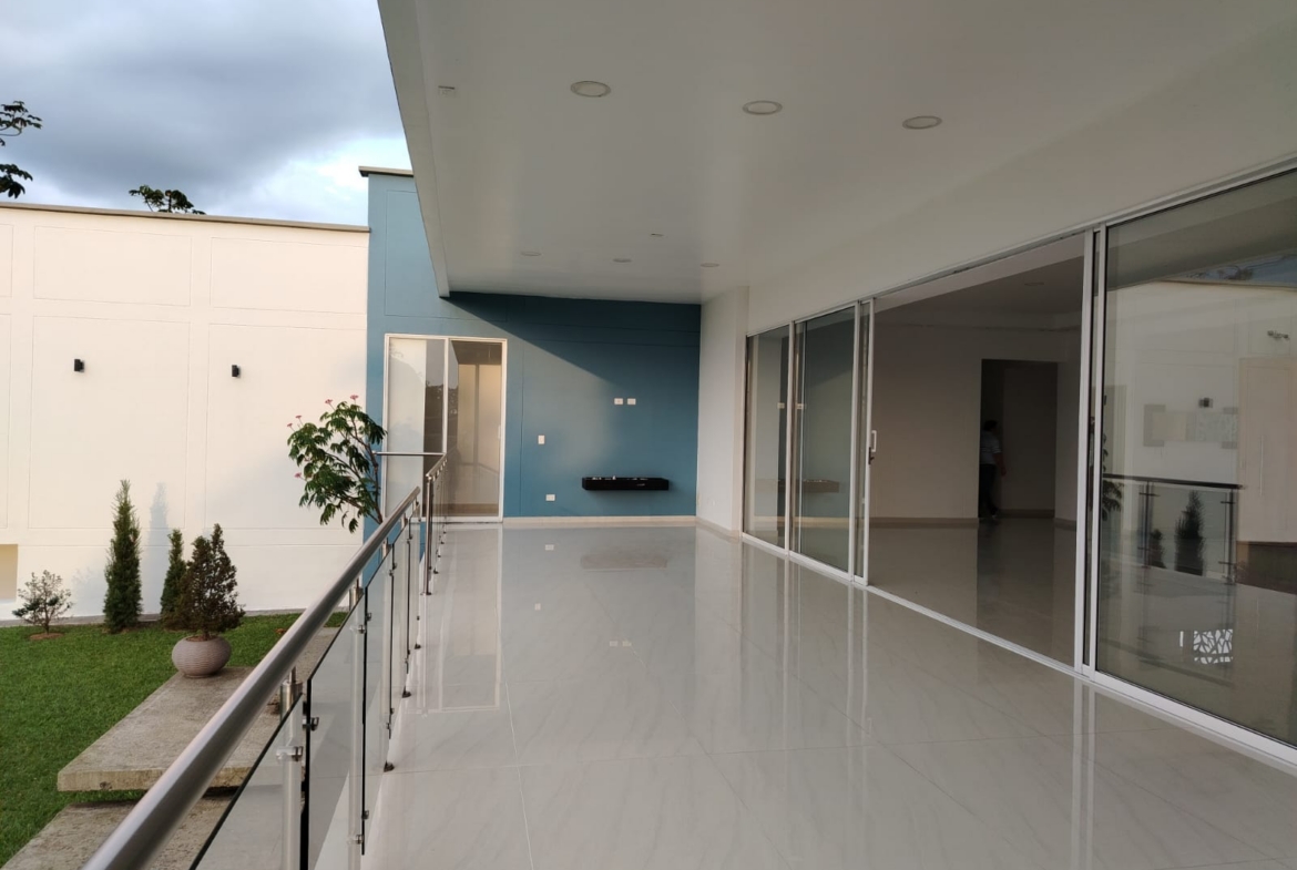 VENDO CASA CAMPESTRE VIA ARMENIA