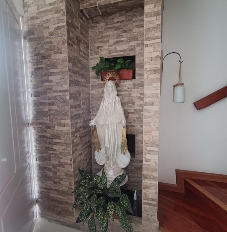 VENDO CASA EN PUEBLITO CAFETERO