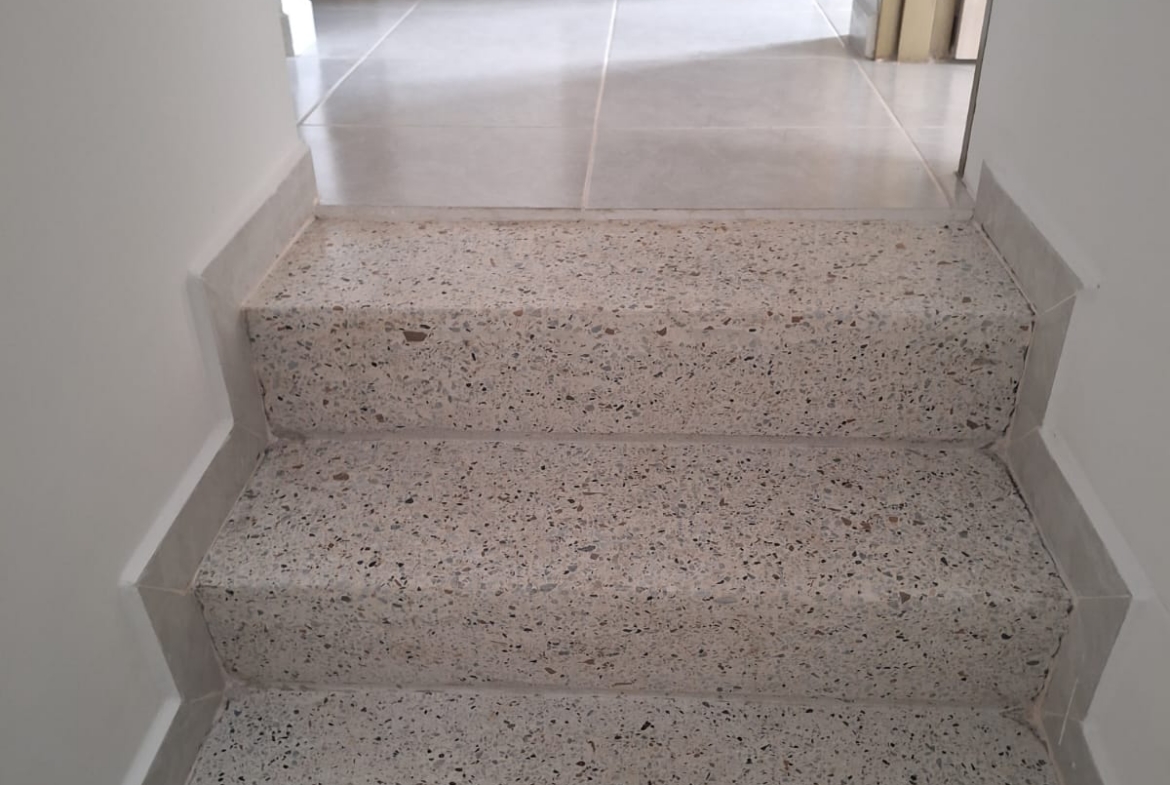 VENDO CASA EN BARRIO VALHER DOSQUEBRADAS