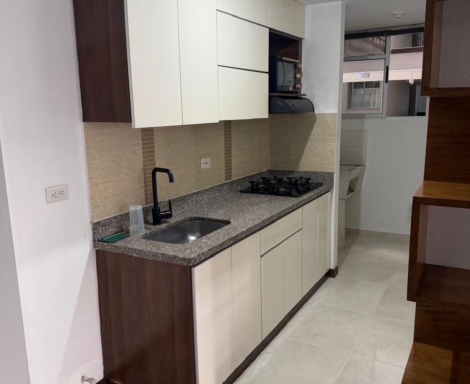 SE VENDE APARTAMENTO AV SUR, CORALES 3 ALCOBAS