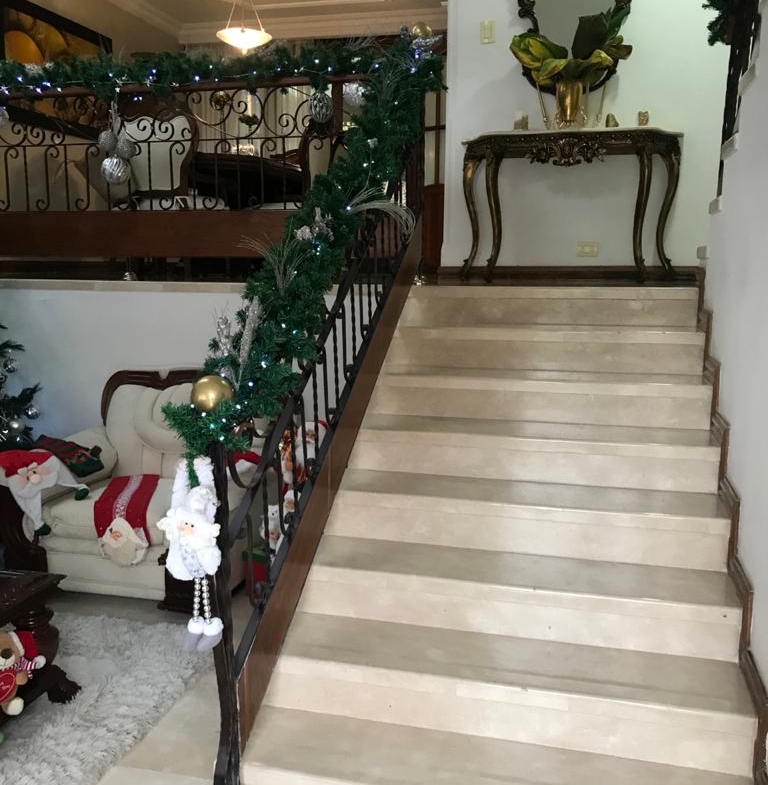 VENTA DE CASA EN PINARES
