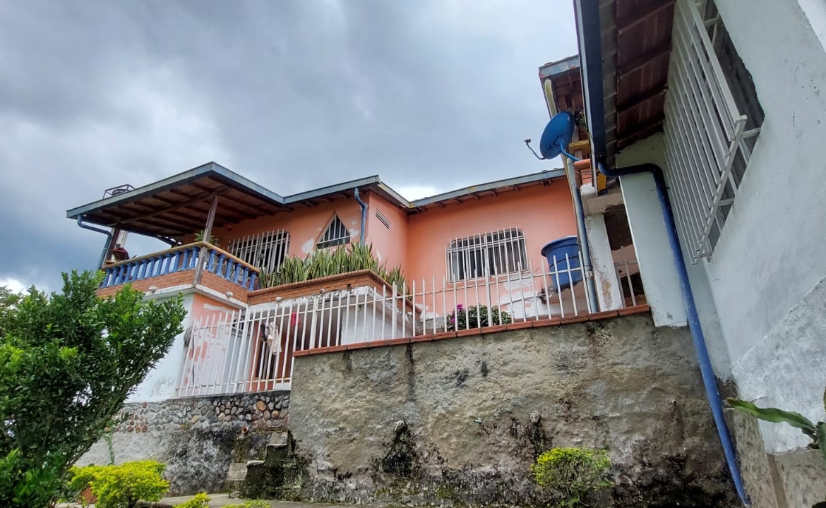 VENDO FINCA EN EL SECTOR DE MORELIA