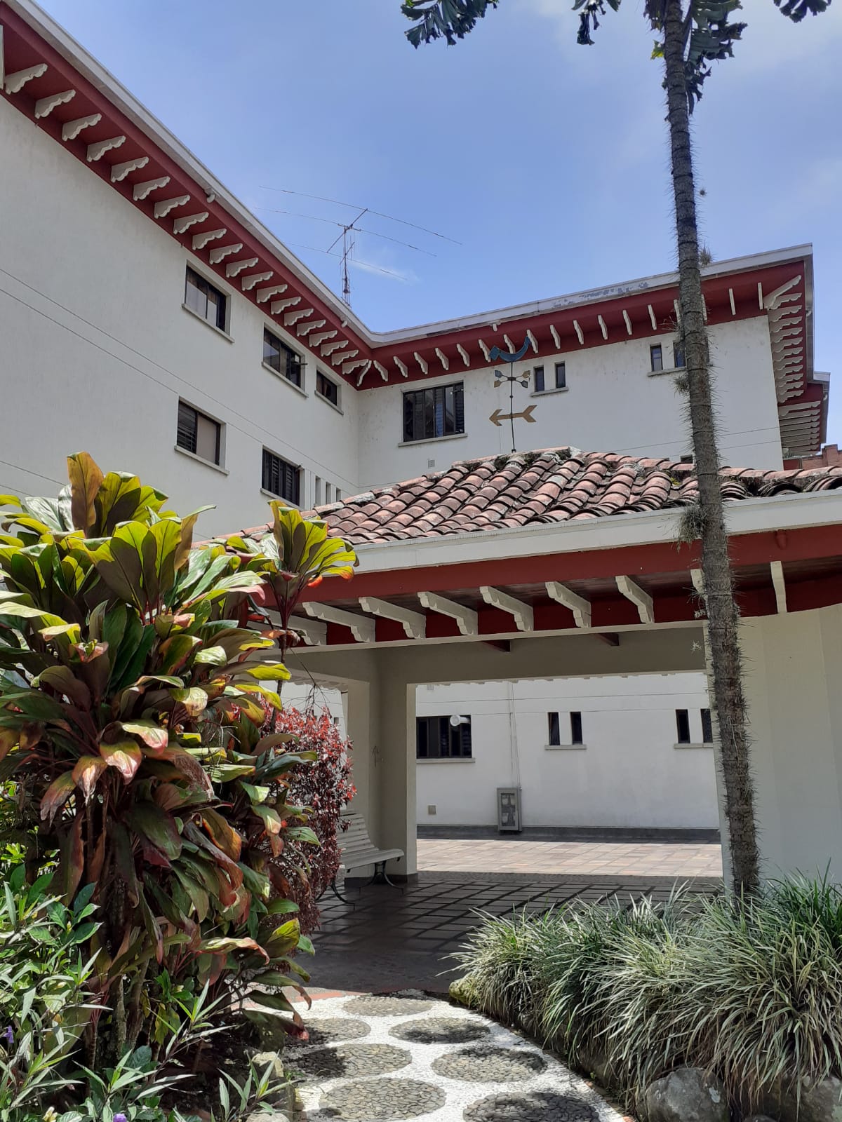 305072320220405042510 VENDO APARTAMENTO EN PINARES DE SAN MARTIN PEREIRA
