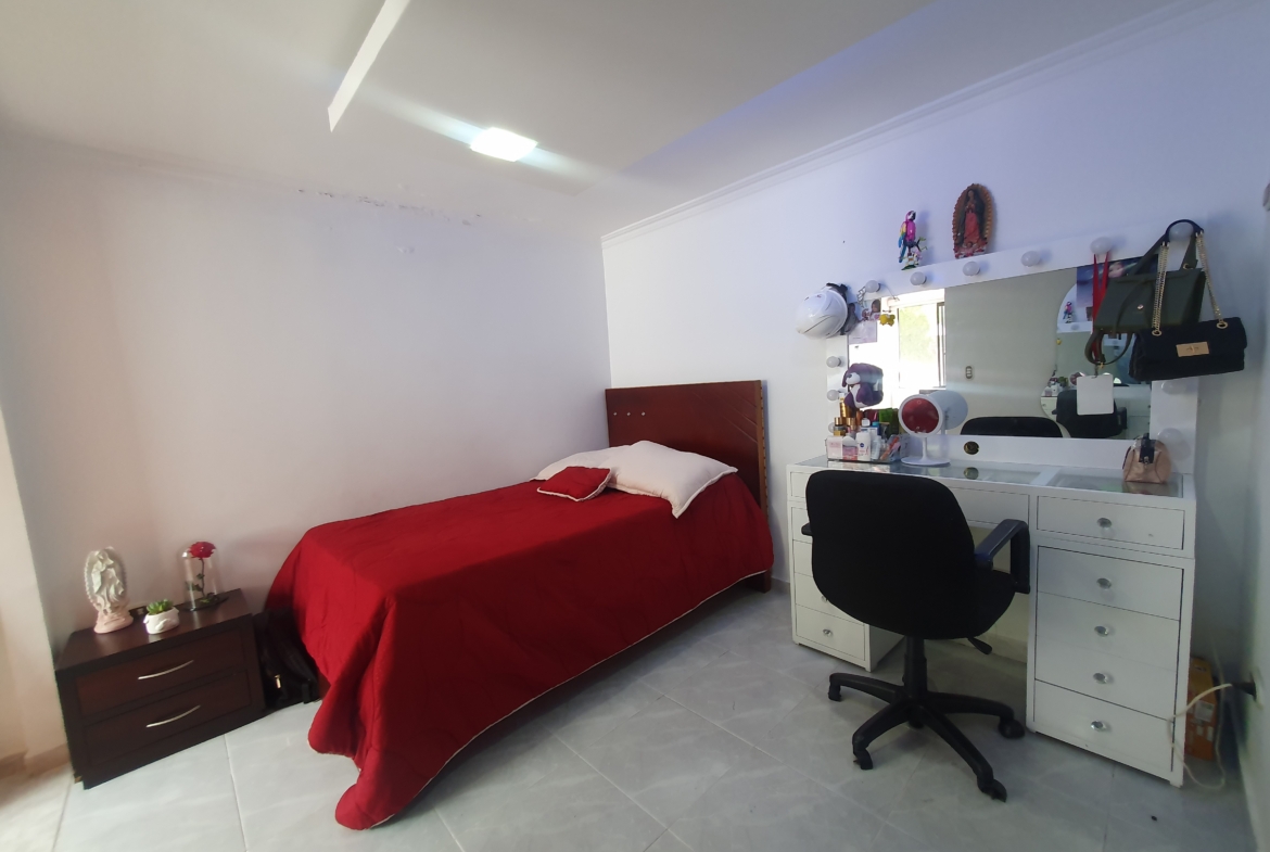 CASA EN VENTA AVENIDA SUR SECTOR HOME CENTER