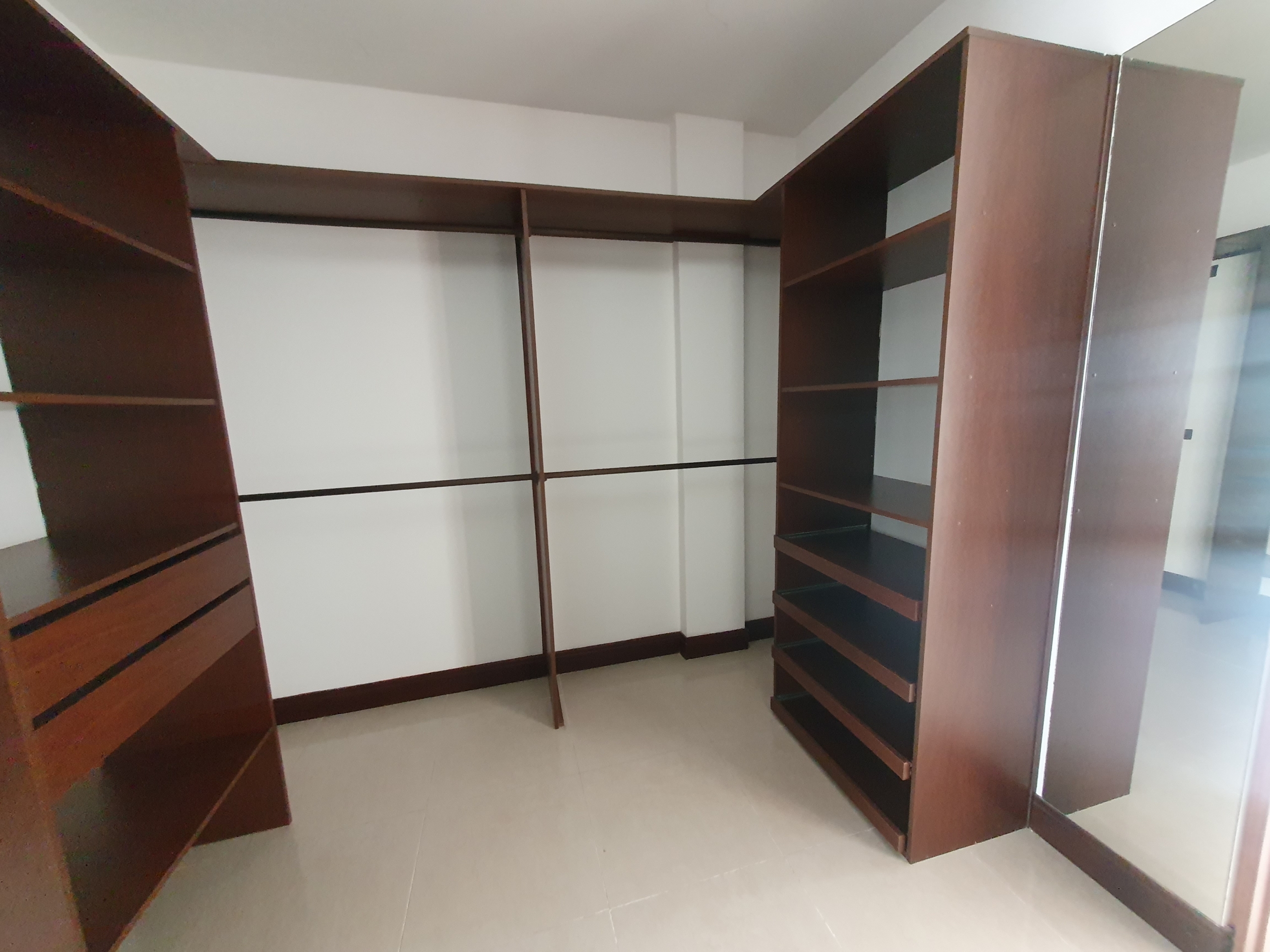 EN VENTA CASA EN PINARES CONJUNTO CERRADO