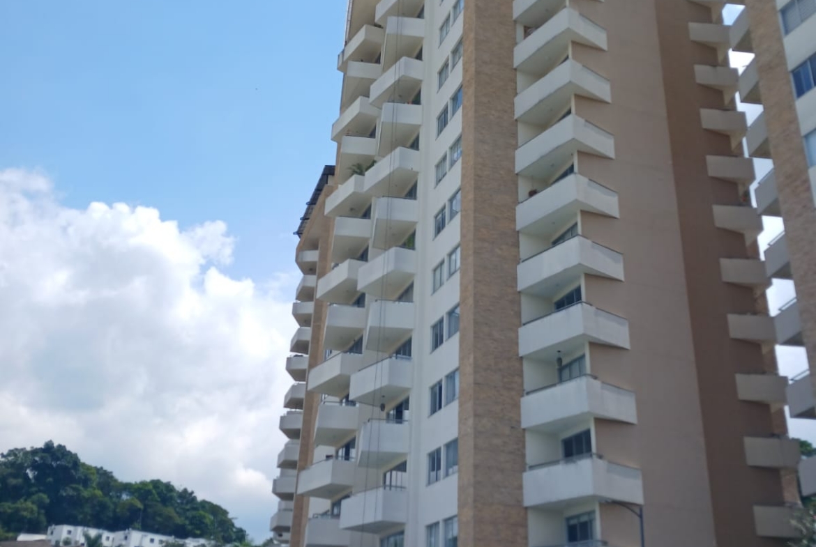 VENDO APARTAMENTO EN ALAMOS PEREIRA
