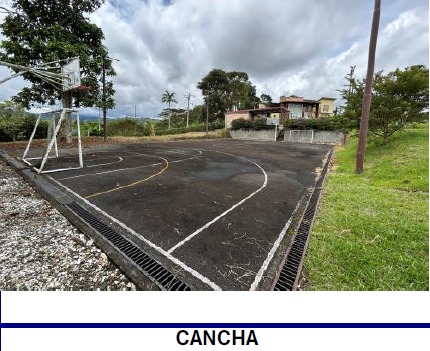 SE VENDE AMPLIA CASA CAMPESTRE VÍA PEREIRA – ARMENIA