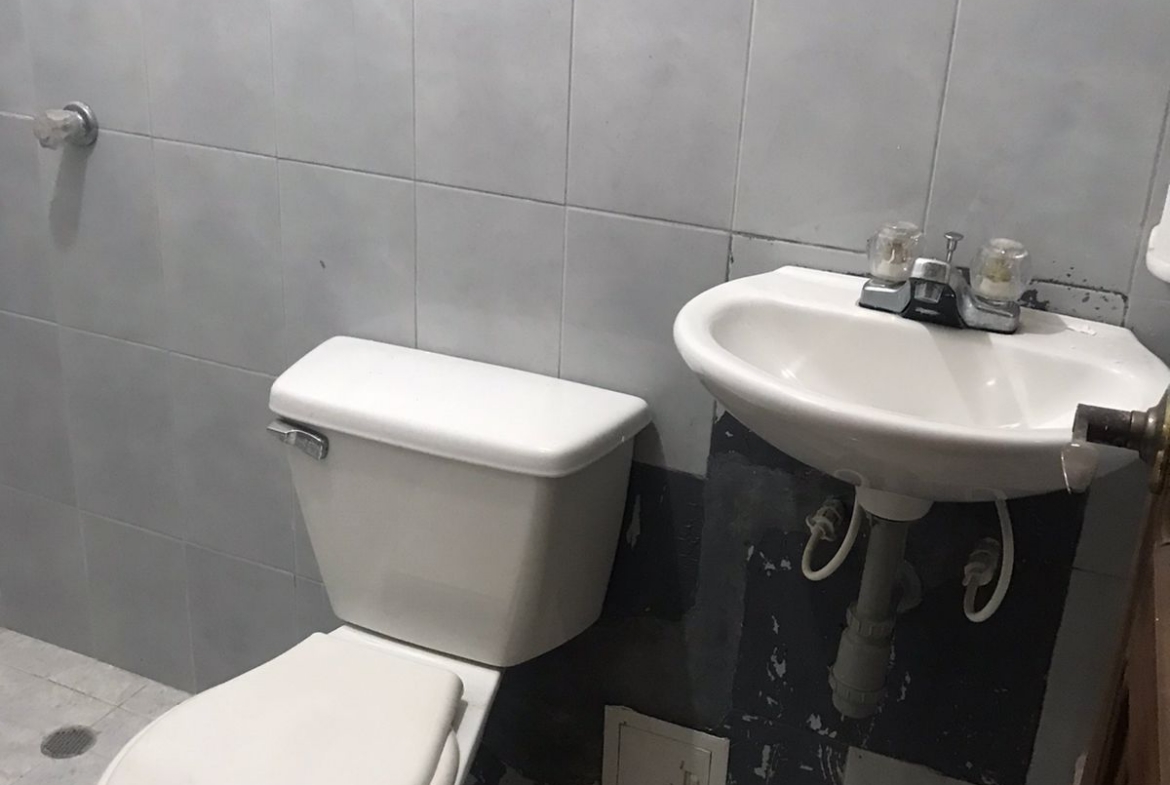 Vendo Casa con 2 Viviendas Independientes en Maraya