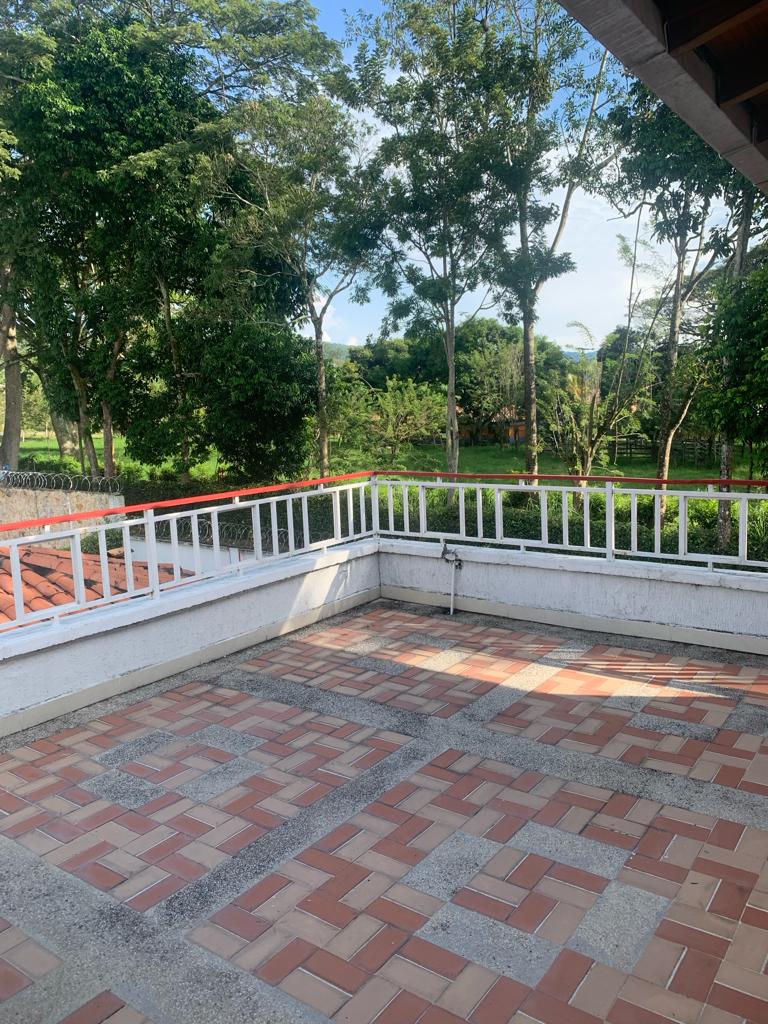 VENTA DE CASA CAMPESTRE EN VITERBO