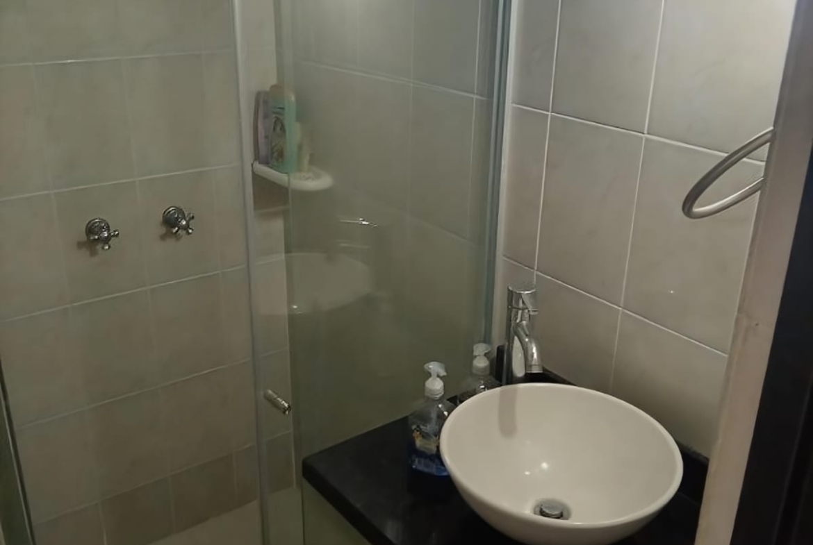 VENDO CASA DÚPLEX CON LOCAL EN SECTOR VILLA VERDE
