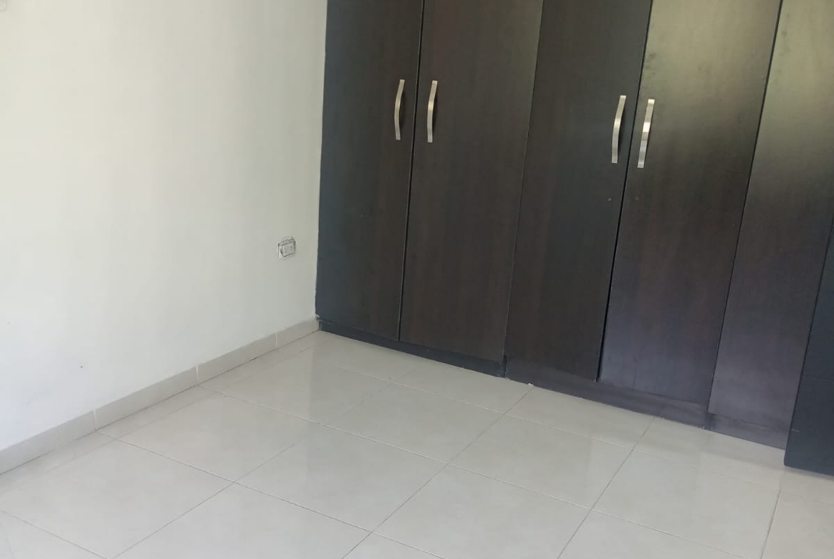 VENDO CASA DÚPLEX CON LOCAL EN SECTOR VILLA VERDE